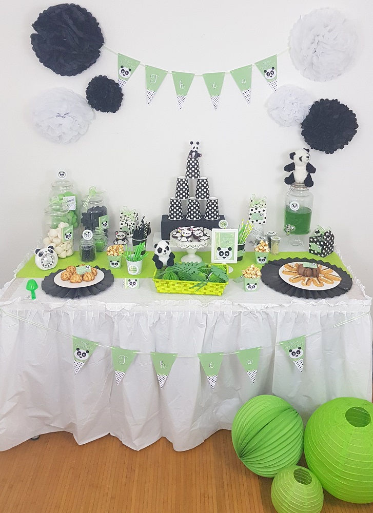 anniversaire de la petite Théa sur le thème Panda en vert anis, noir et blanc